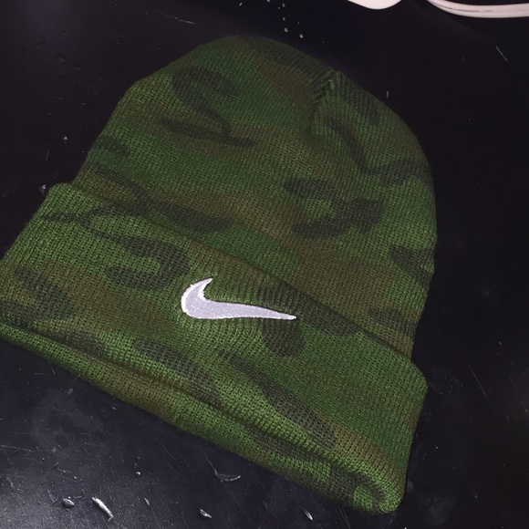 nike camo beanie